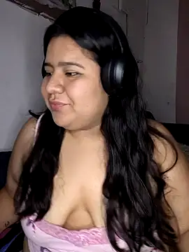 Snapshot of Bonitamex18 chatting on 10-16-25, 03:48 Bonitamex18 online show from 10-16-25, 03:48
