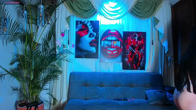 madams worker online show from 04-14-26, 08:36