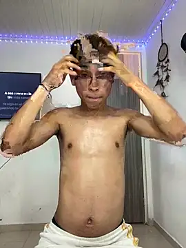 Muchachito18 online show from 02-01-26, 05:06