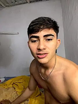 Snapshot of Myke_hotxxx chatting on 11-11-25, 03:23 Myke hotxxx online show from 11-11-25, 03:23