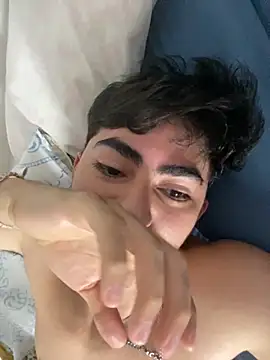 Snapshot of Myke_hotxxx chatting on 10-26-25, 08:31 Myke hotxxx online show from 10-26-25, 08:31