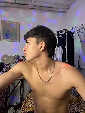 Snapshot of Myke_hotxxx chatting on 11-24-25, 03:06 Myke hotxxx online show from 11-24-25, 03:06