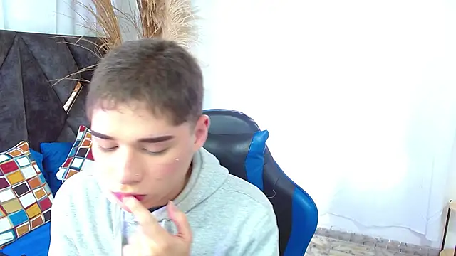 Mattass18 online show from 12-04-25, 01:43