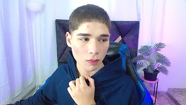 Mattass18 online show from 10-23-25, 01:32