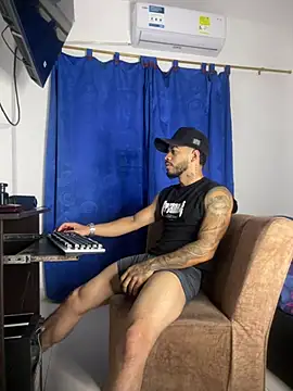 Kylian Alessandro online show from 01-10-26, 12:11