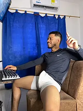 Kylian Alessandro online show from 11-10-25, 04:23