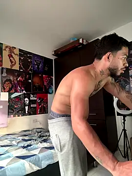 Kylian Alessandro online show from 12-16-25, 08:57