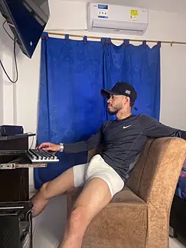 Kylian Alessandro online show from 01-06-26, 12:20