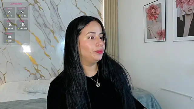 Snapshot of zoe_longhair chatting on 06-12-26, 01:20 zoe longhair online show from 06-12-26, 01:20