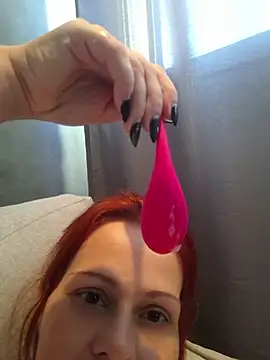 Snapshot of PorcelainDoll1 chatting on 02-13-26, 11:32 PorcelainDoll1 online show from 02-13-26, 11:32