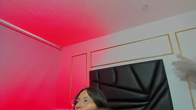 AnnieAndLeandro online show from 01-13-26, 08:24