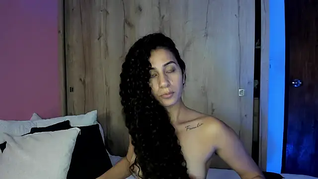 fernanda317 online show from 04-18-26, 09:37