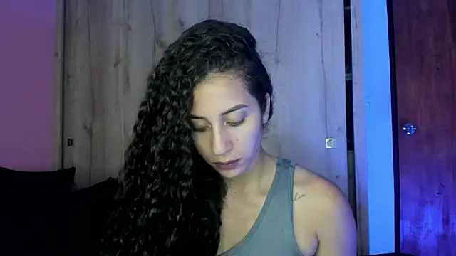 fernanda317 online show from 04-17-26, 08:55