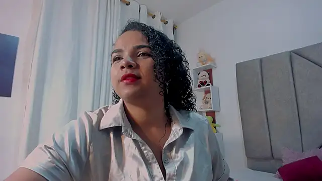 Miaa Star1 online show from 11-25-25, 01:22