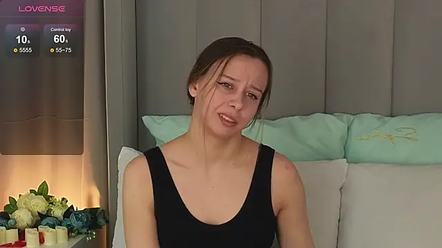 Snapshot of Ya_Siro chatting on 02-20-26, 03:36 Ya Siro online show from 02-20-26, 03:36