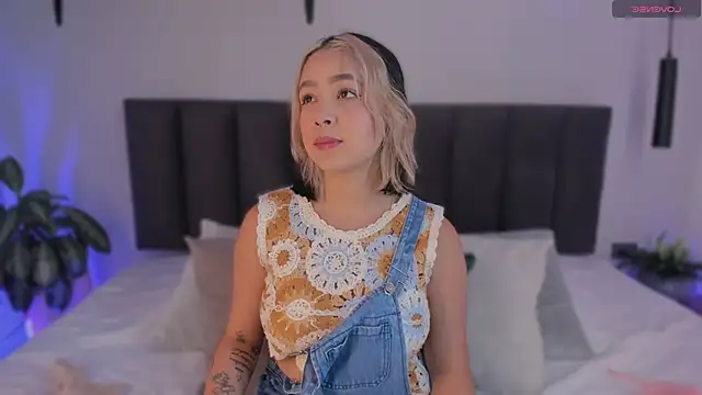 AilanaCortes online show from 02-24-26, 12:17