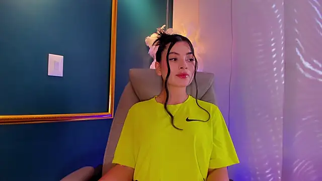 Snapshot of Rashel_Frost_ chatting on 06-18-26, 07:30 Rashel Frost online show from 06-18-26, 07:30
