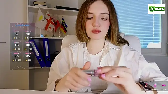 cute cake online show from 04-08-26, 09:33