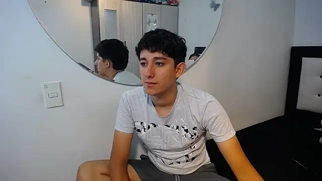 Dravith Valery online show from 11-26-25, 05:18