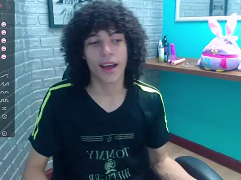 Mike Miiller  online show from 12-16-25, 04:44