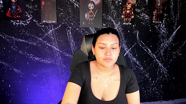 Snapshot of MelodySnow chatting on 10-19-25, 08:44 MelodySnow online show from 10-19-25, 08:44
