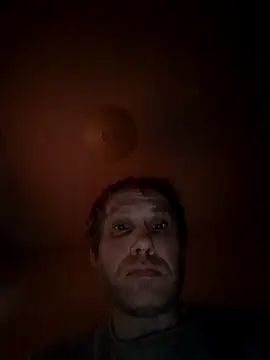 Snapshot of Wuju258 chatting on 10-31-25, 04:14 Wuju258 online show from 10-31-25, 04:14