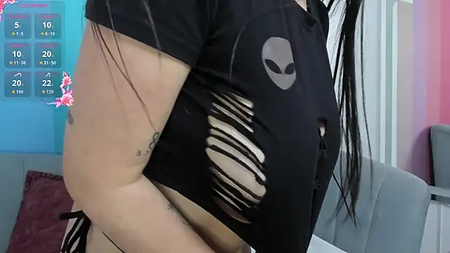 JuliethCruz  online show from 03-31-26, 06:54