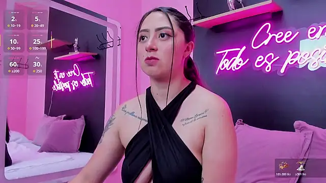 JuliethCruz  online show from 10-24-25, 05:45