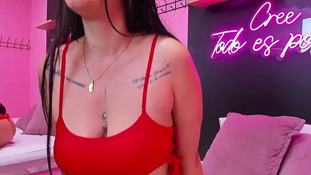 JuliethCruz  online show from 10-28-25, 06:07