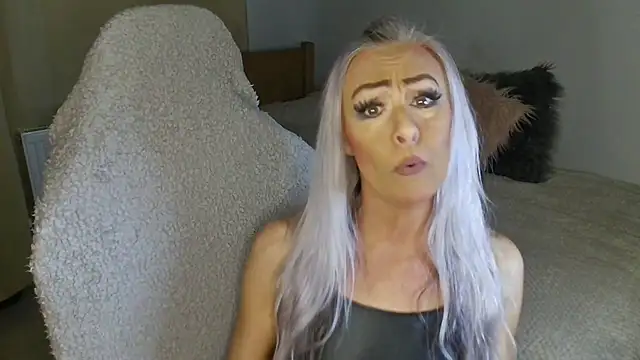 TheOGMiaMystique online show from 04-14-26, 04:45