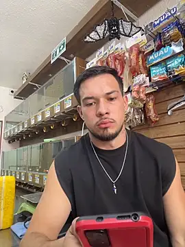 Leonardmoppet online show from 10-22-25, 06:07