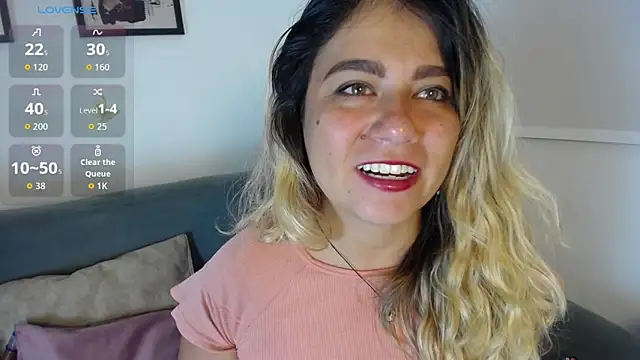 Sweet Bella Valery online show from 03-30-26, 11:39