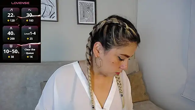 Sweet Bella Valery online show from 10-25-25, 09:37