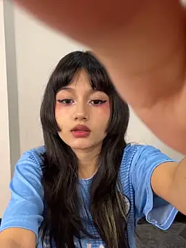 Snapshot of AnaisXoXo chatting on 11-05-25, 10:46 AnaisXoXo online show from 11-05-25, 10:46