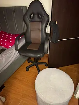 chucky karla online show from 02-12-26, 04:12