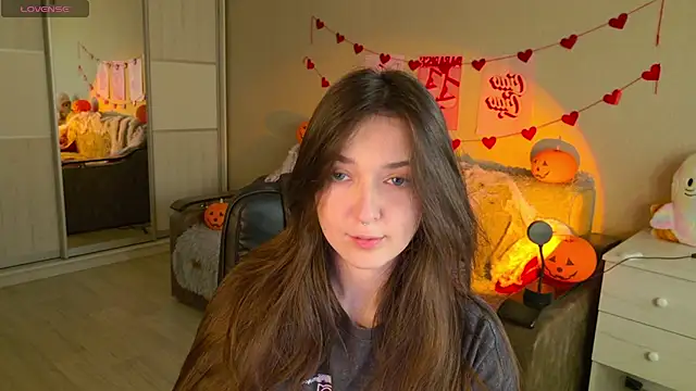 BellaSink online show from 11-04-25, 05:22