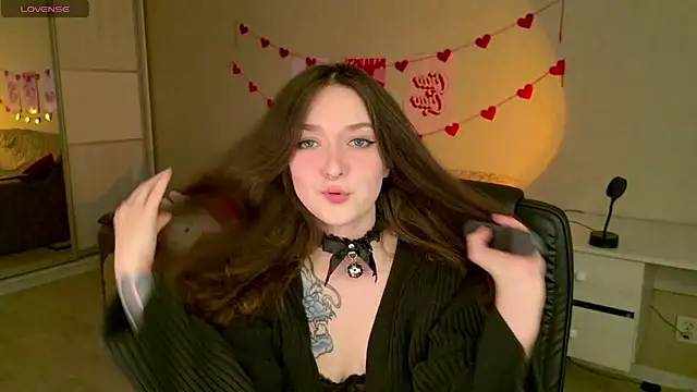 BellaSink online show from 11-22-25, 05:39