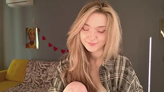 BellaSink online show from 03-11-26, 05:34