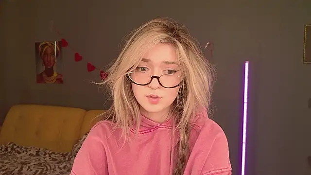 BellaSink online show from 02-15-26, 07:51