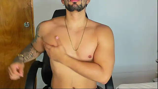 maximo black  online show from 11-13-25, 10:46