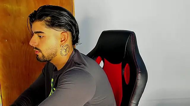 maximo black  online show from 11-05-25, 11:52