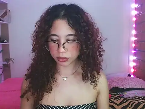 Medussa3033 online show from 03-29-26, 10:00