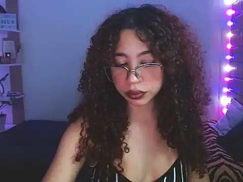 Medussa3033 online show from 01-18-26, 04:27