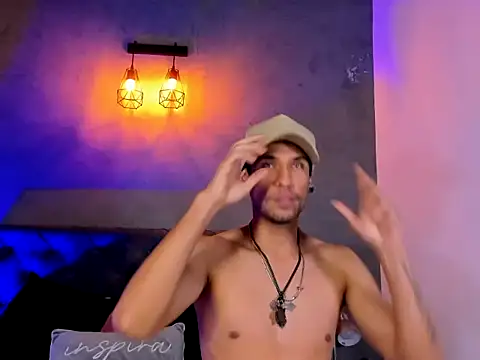 MaxHuston online show from 10-28-25, 07:07