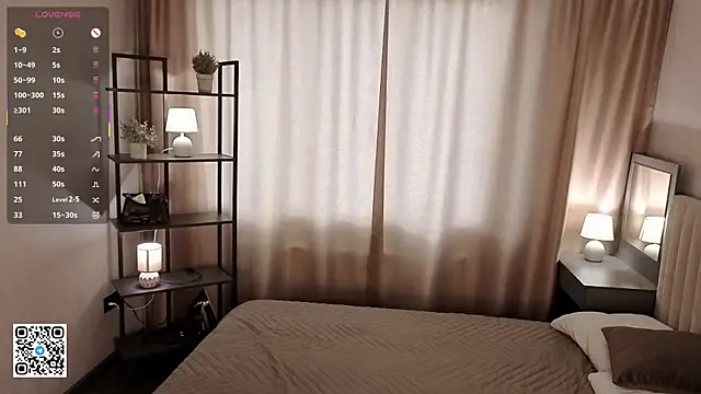 Snapshot of NecoleRemondini chatting on 10-18-25, 04:58 NecoleRemondini online show from 10-18-25, 04:58