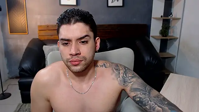 Mike montoya01 online show from 05-20-26, 08:17