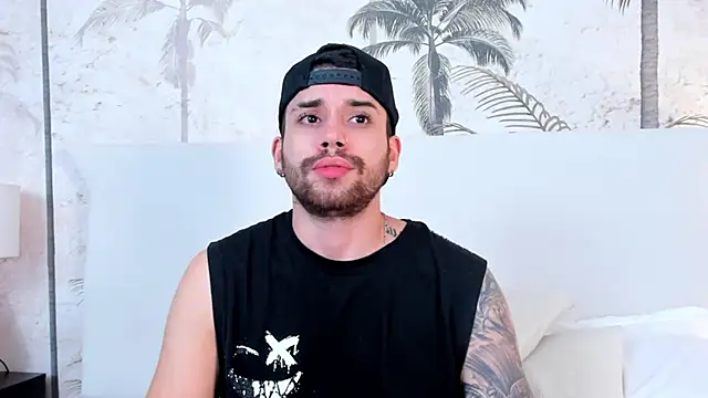 Mike montoya01 online show from 12-20-25, 10:23