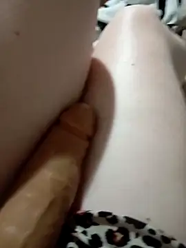 Snapshot of Taradinha_pelosogro chatting on 03-20-26, 10:16 Taradinha pelosogro online show from 03-20-26, 10:16