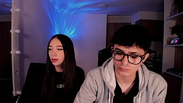 Mikeyvioleta  online show from 12-02-25, 10:55