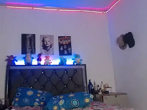 Snapshot of Jeronimo_08 chatting on 10-26-25, 06:41 Jeronimo 08 online show from 10-26-25, 06:41